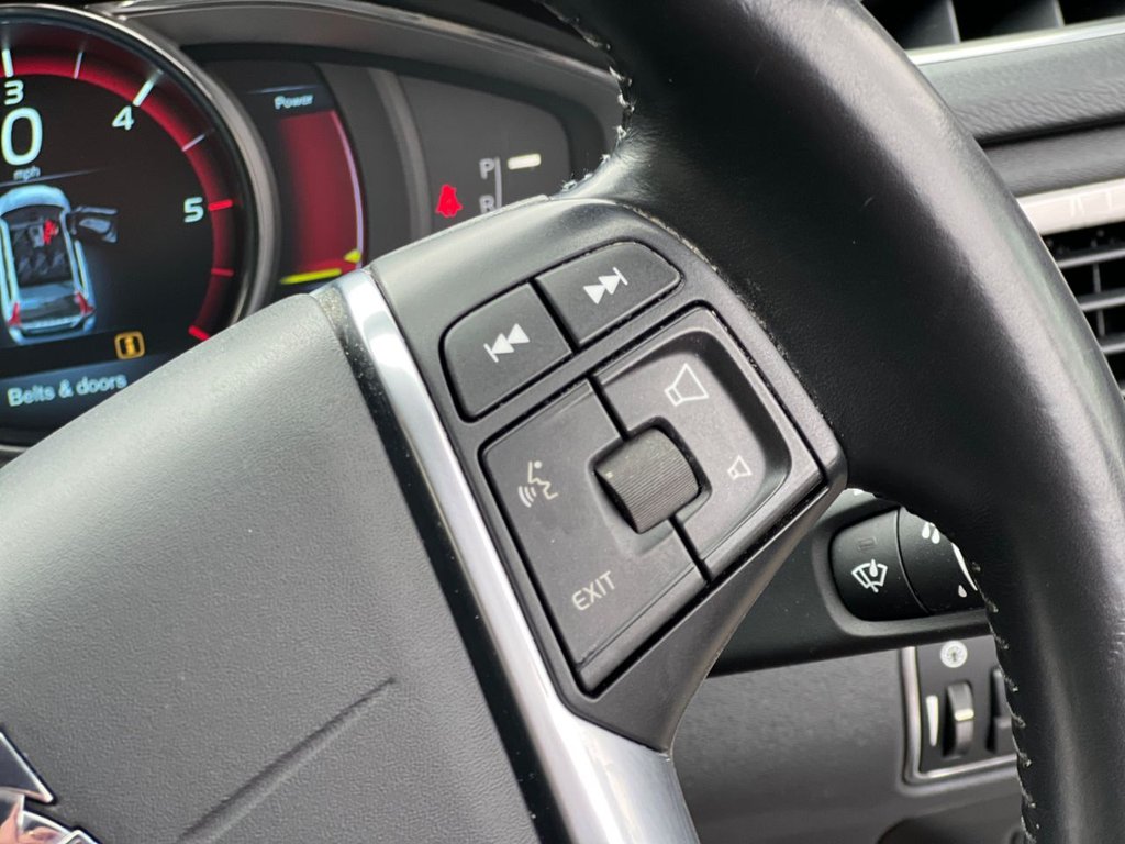 Used Volvo XC70 2013 for sale - 77539302: Photo 49