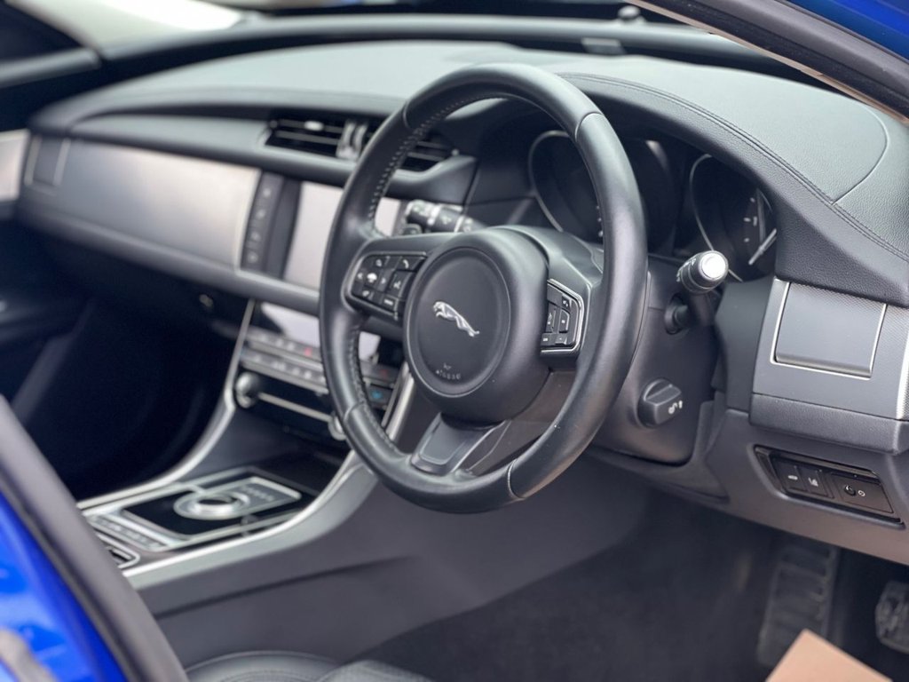 Used Jaguar XF 2017 for sale - 77539338: Photo 10