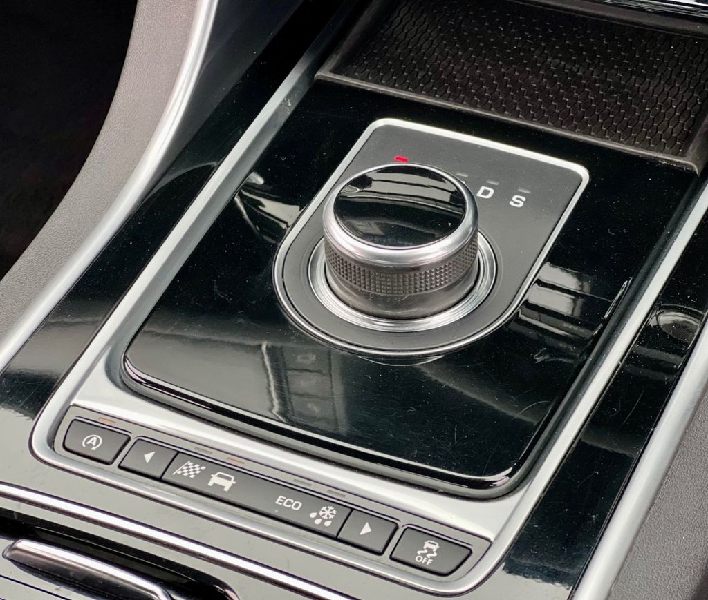 Used Jaguar XF 2017 for sale - 77539338: Photo 43