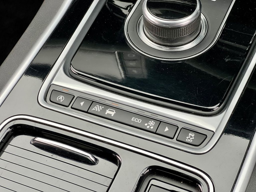 Used Jaguar XF 2017 for sale - 77539338: Photo 44