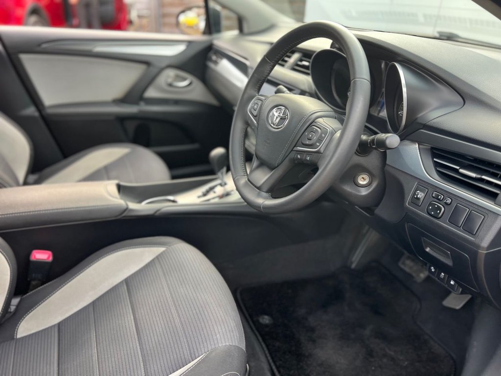 Used Toyota Avensis 2017 for sale - 77539322: Photo 15