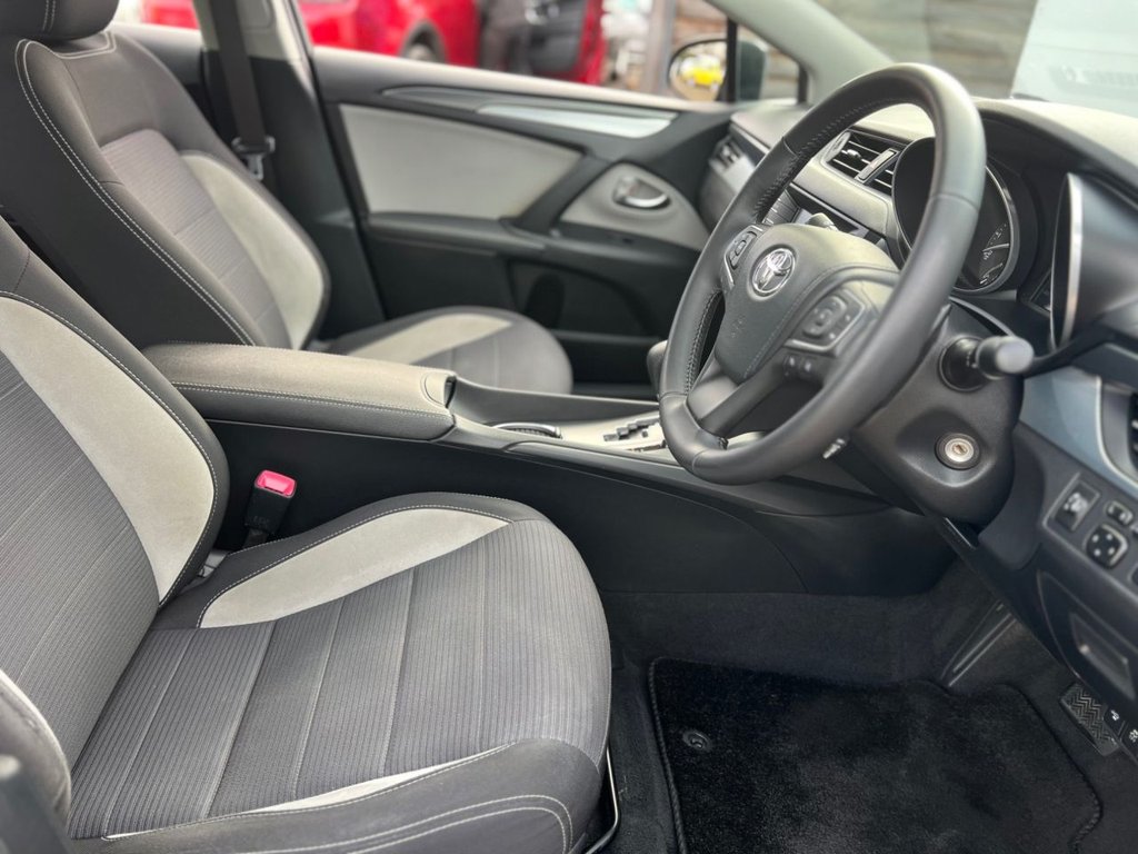 Used Toyota Avensis 2017 for sale - 77539322: Photo 18