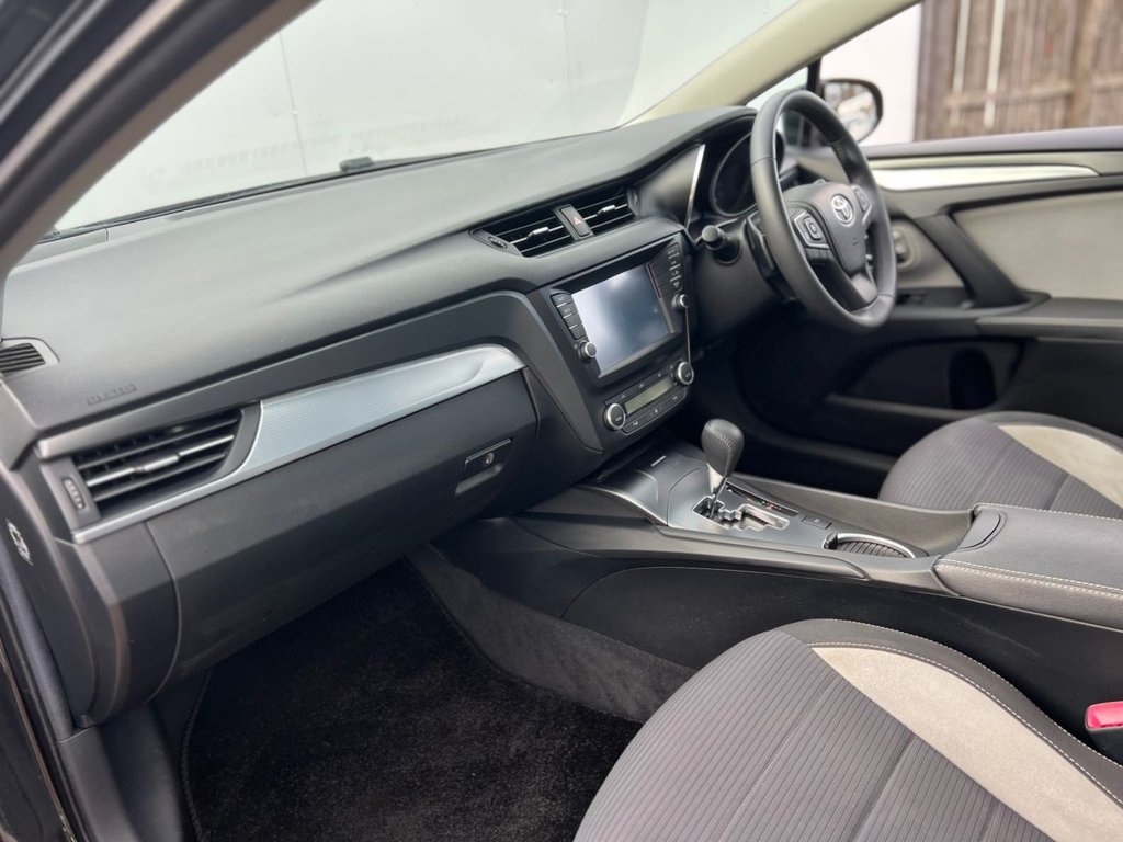 Used Toyota Avensis 2017 for sale - 77539322: Photo 20