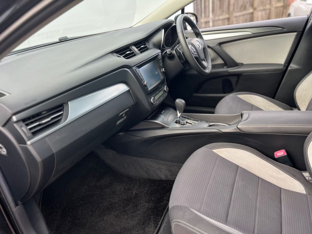 Used Toyota Avensis 2017 for sale - 77539322: Photo 23