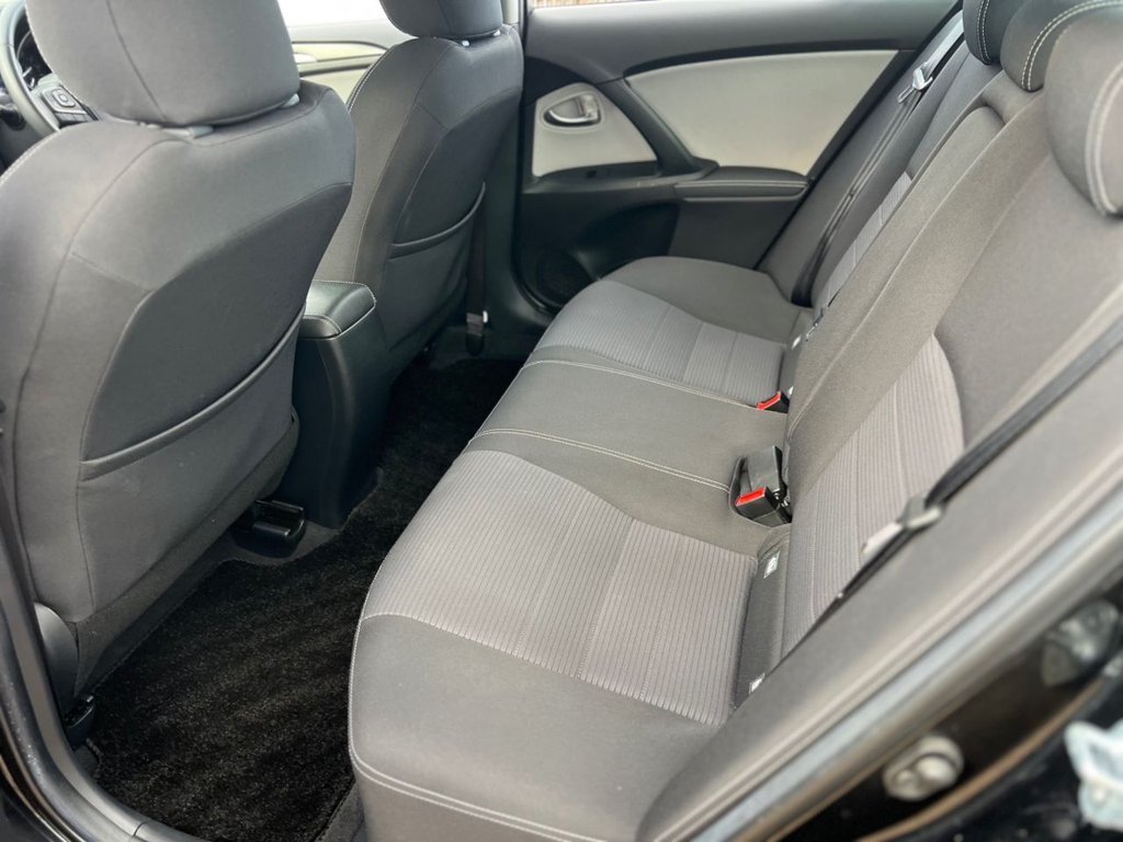 Used Toyota Avensis 2017 for sale - 77539322: Photo 28