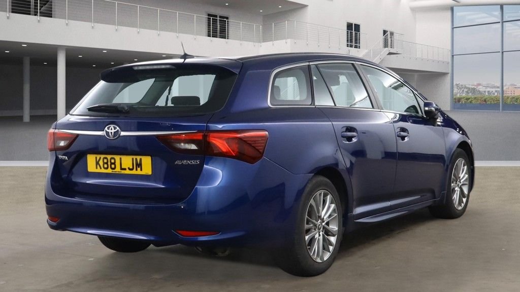 Used Toyota Avensis 2016 for sale - 77539336: Photo 5