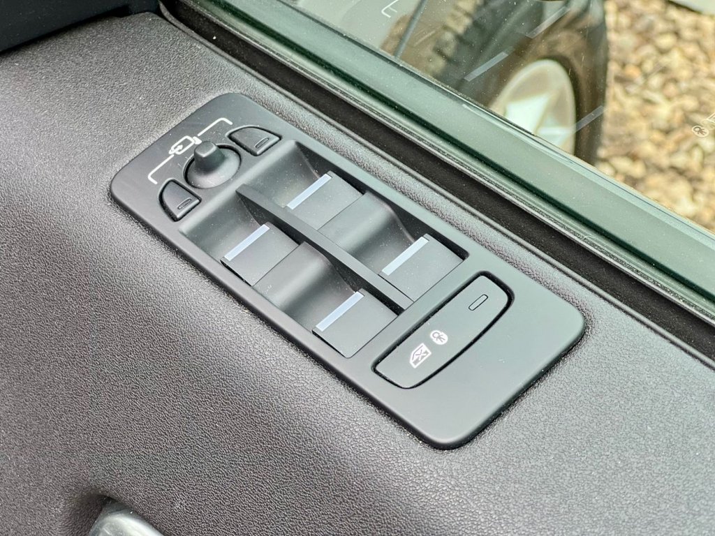 Used Land Rover Discovery Sport 2016 for sale - 77539339: Photo 48