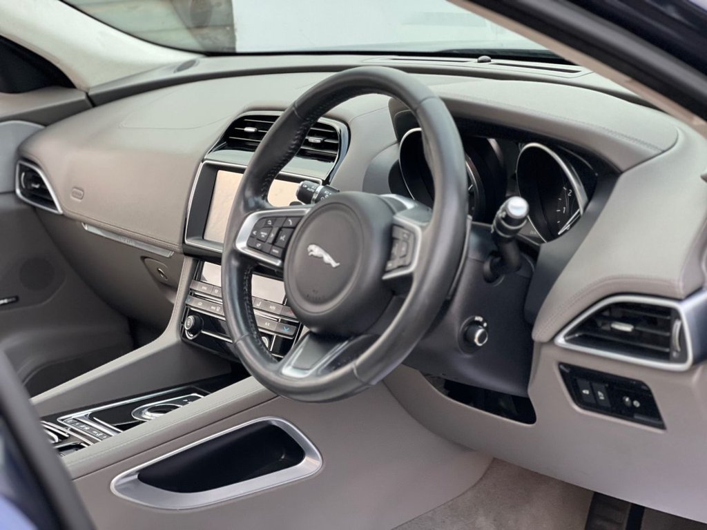 Used Jaguar F-Pace 2018 for sale - 77539333: Photo 10