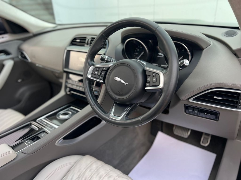 Used Jaguar F-Pace 2018 for sale - 77539333: Photo 11