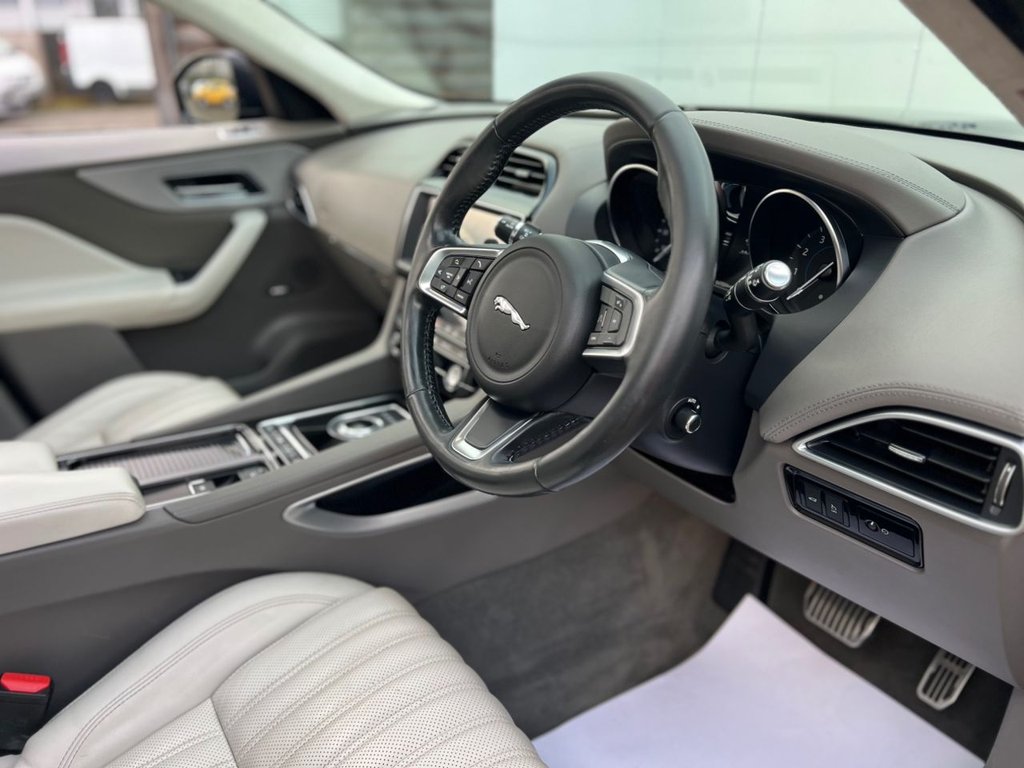 Used Jaguar F-Pace 2018 for sale - 77539333: Photo 14