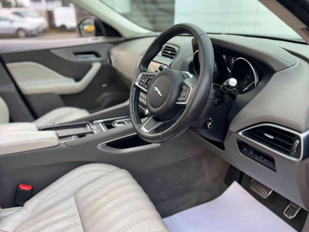 Used Jaguar F-Pace 2018 for sale - 77539333: Photo 15