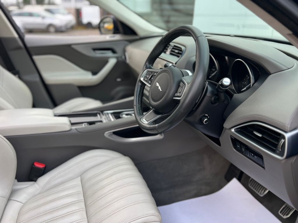 Used Jaguar F-Pace 2018 for sale - 77539333: Photo 16