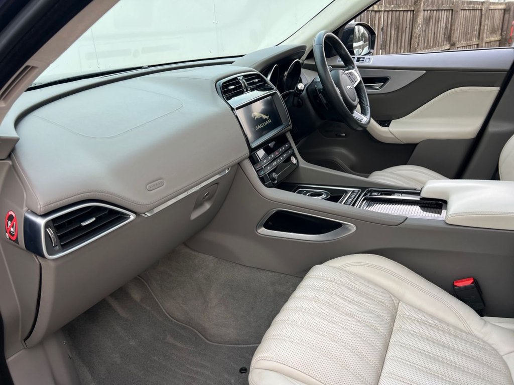 Used Jaguar F-Pace 2018 for sale - 77539333: Photo 25