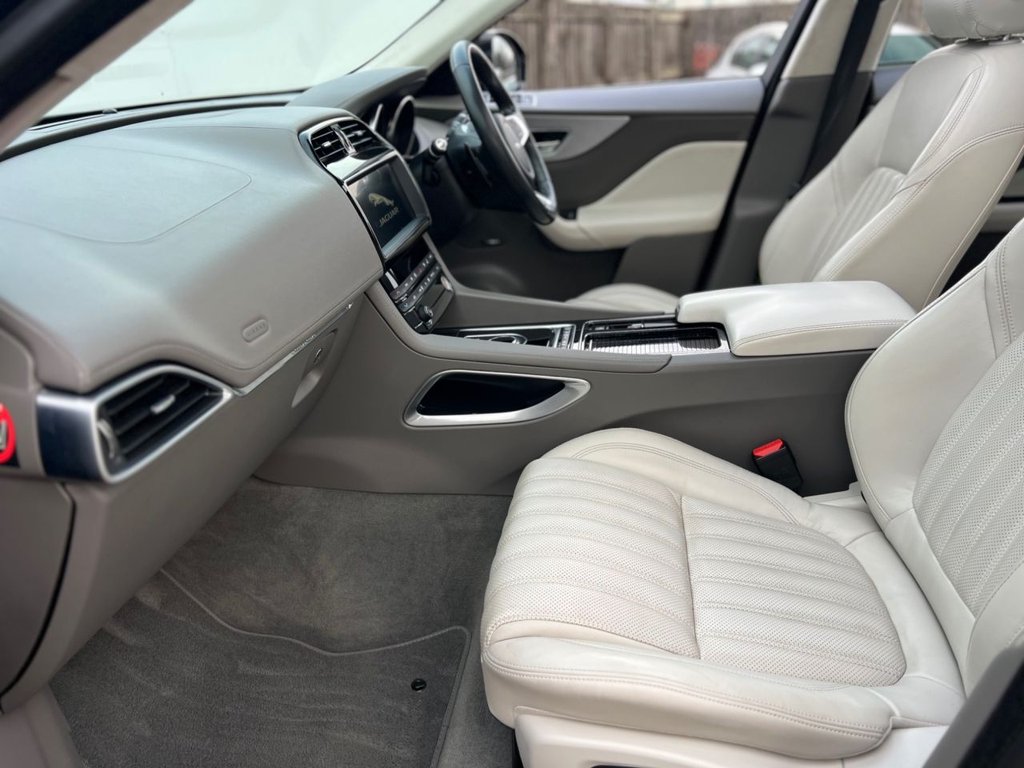 Used Jaguar F-Pace 2018 for sale - 77539333: Photo 29