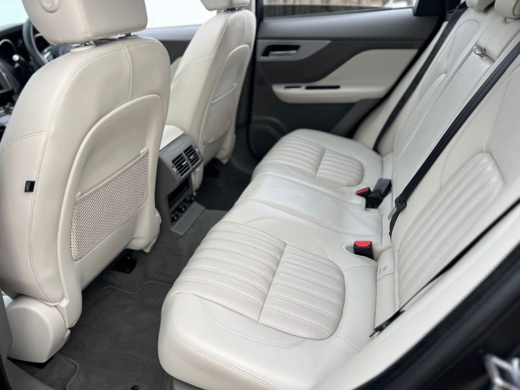 Used Jaguar F-Pace 2018 for sale - 77539333: Photo 35