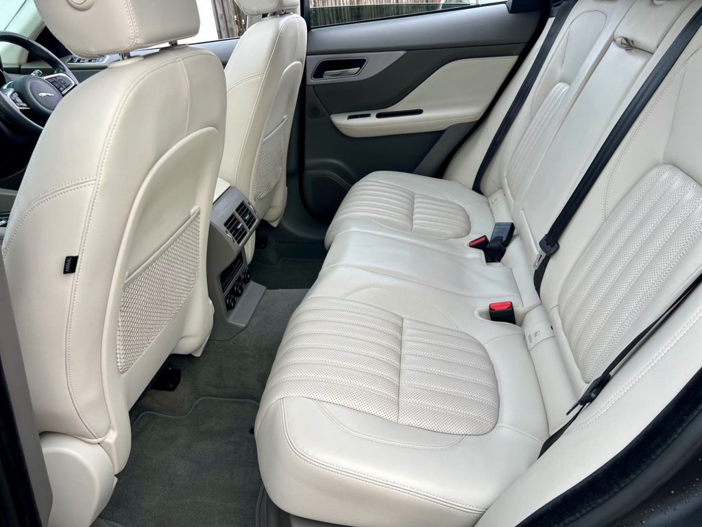 Used Jaguar F-Pace 2018 for sale - 77539333: Photo 36