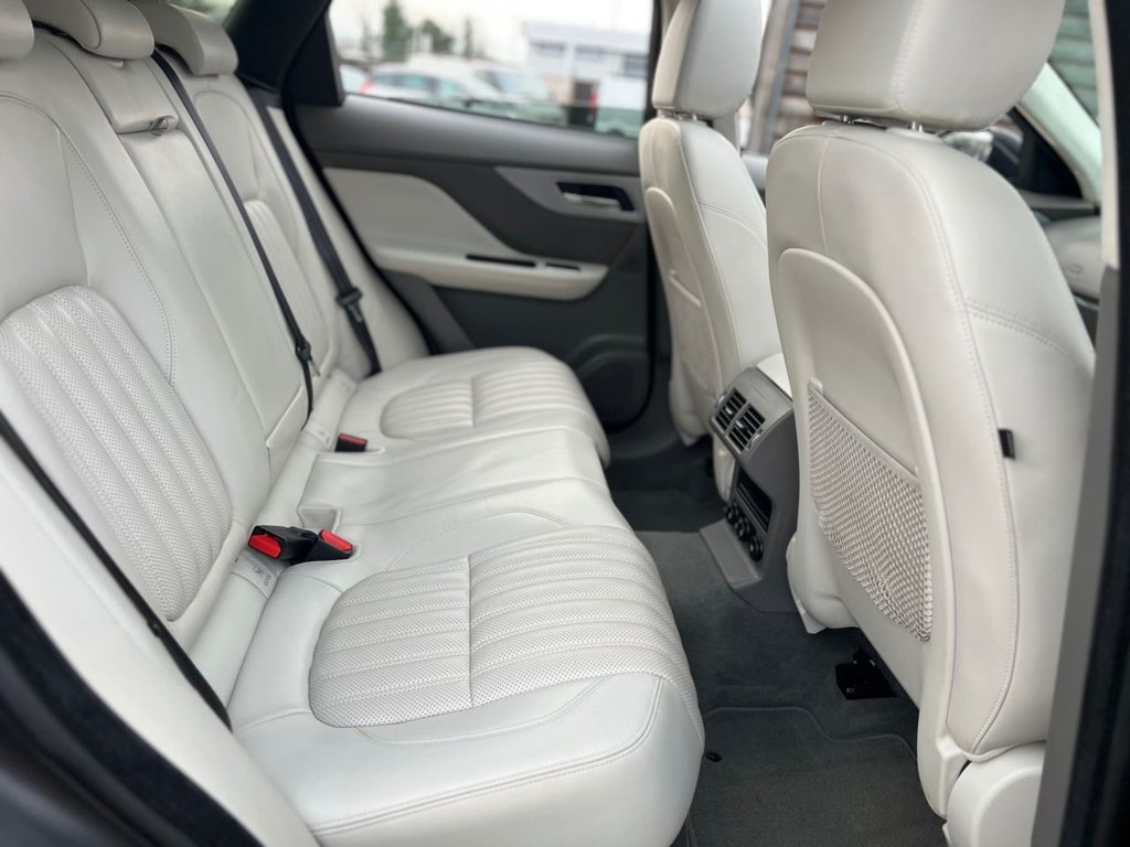 Used Jaguar F-Pace 2018 for sale - 77539333: Photo 38