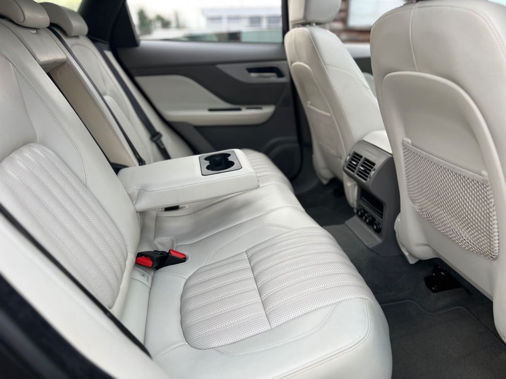 Used Jaguar F-Pace 2018 for sale - 77539333: Photo 39