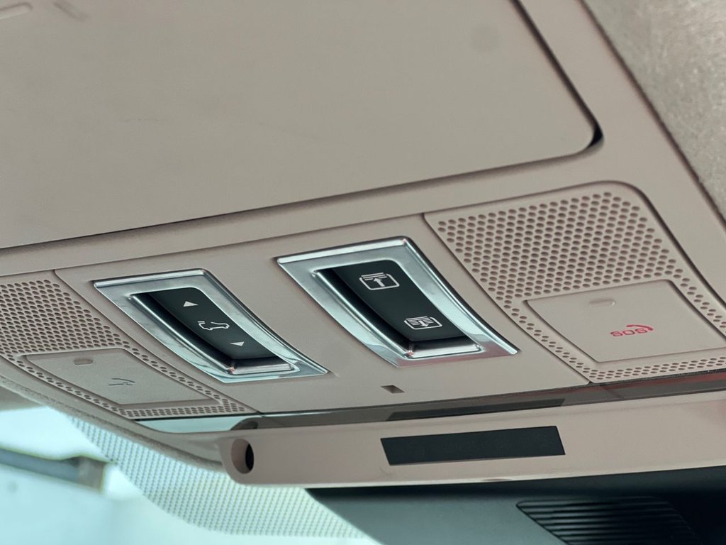 Used Jaguar F-Pace 2018 for sale - 77539333: Photo 43