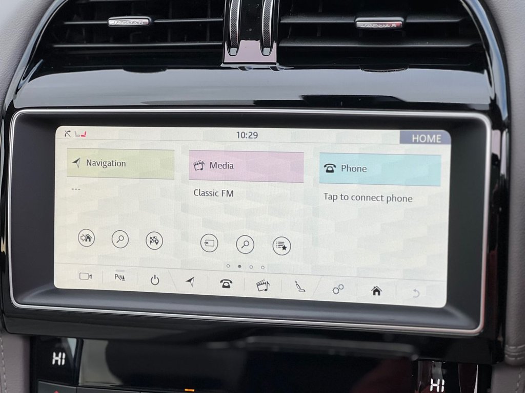 Used Jaguar F-Pace 2018 for sale - 77539333: Photo 49