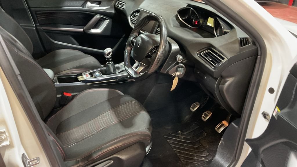 Used Peugeot 308 2017 for sale - 78111158: Photo 7