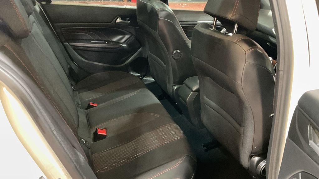 Used Peugeot 308 2017 for sale - 78111158: Photo 8