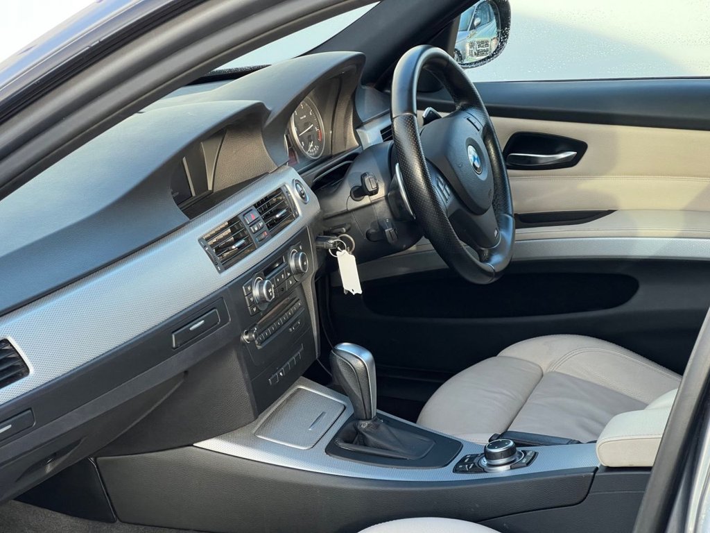 Used BMW 3 Series 2011 for sale - 77539310: Photo 11