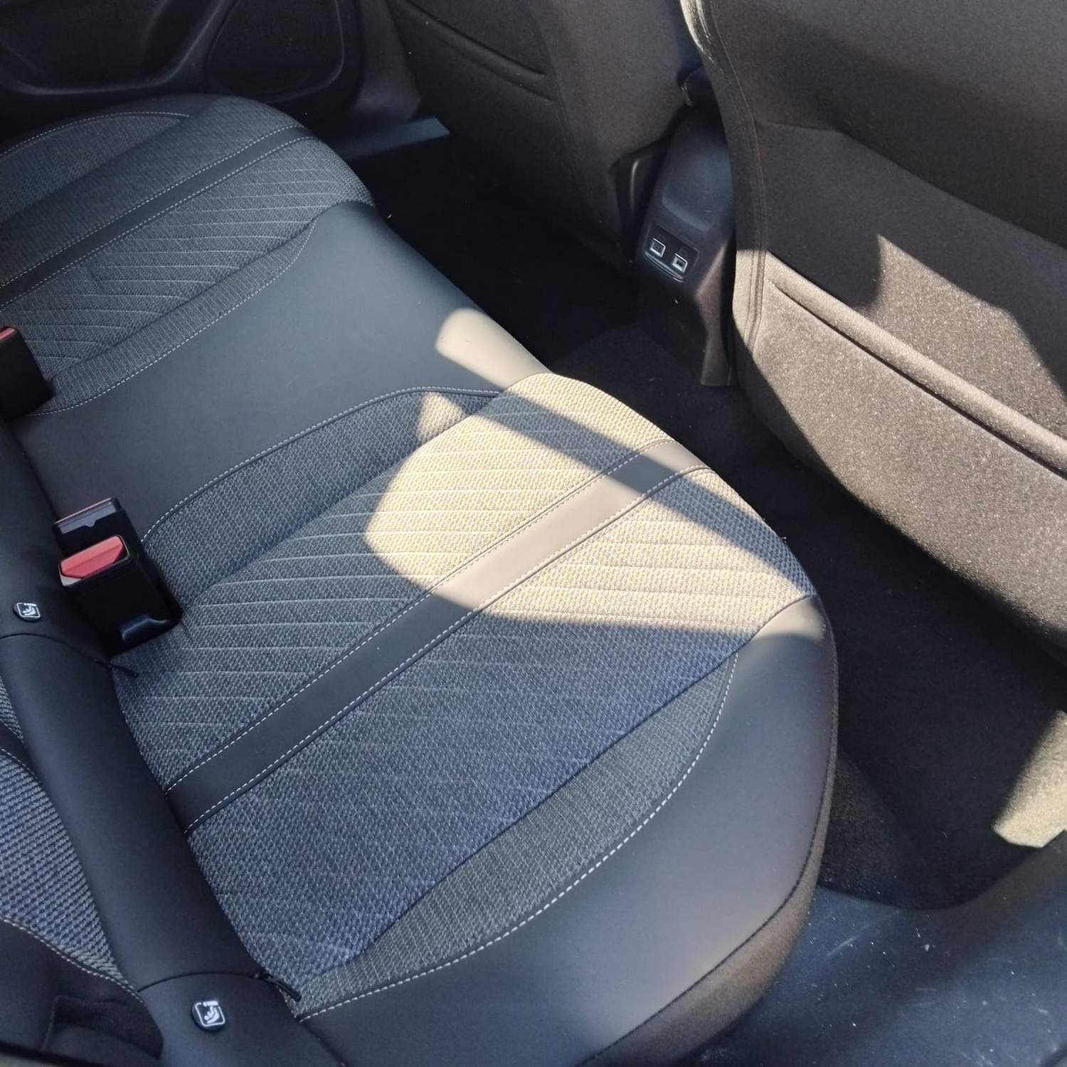 Used Peugeot 2008 2024 for sale - 77791044: Photo 17