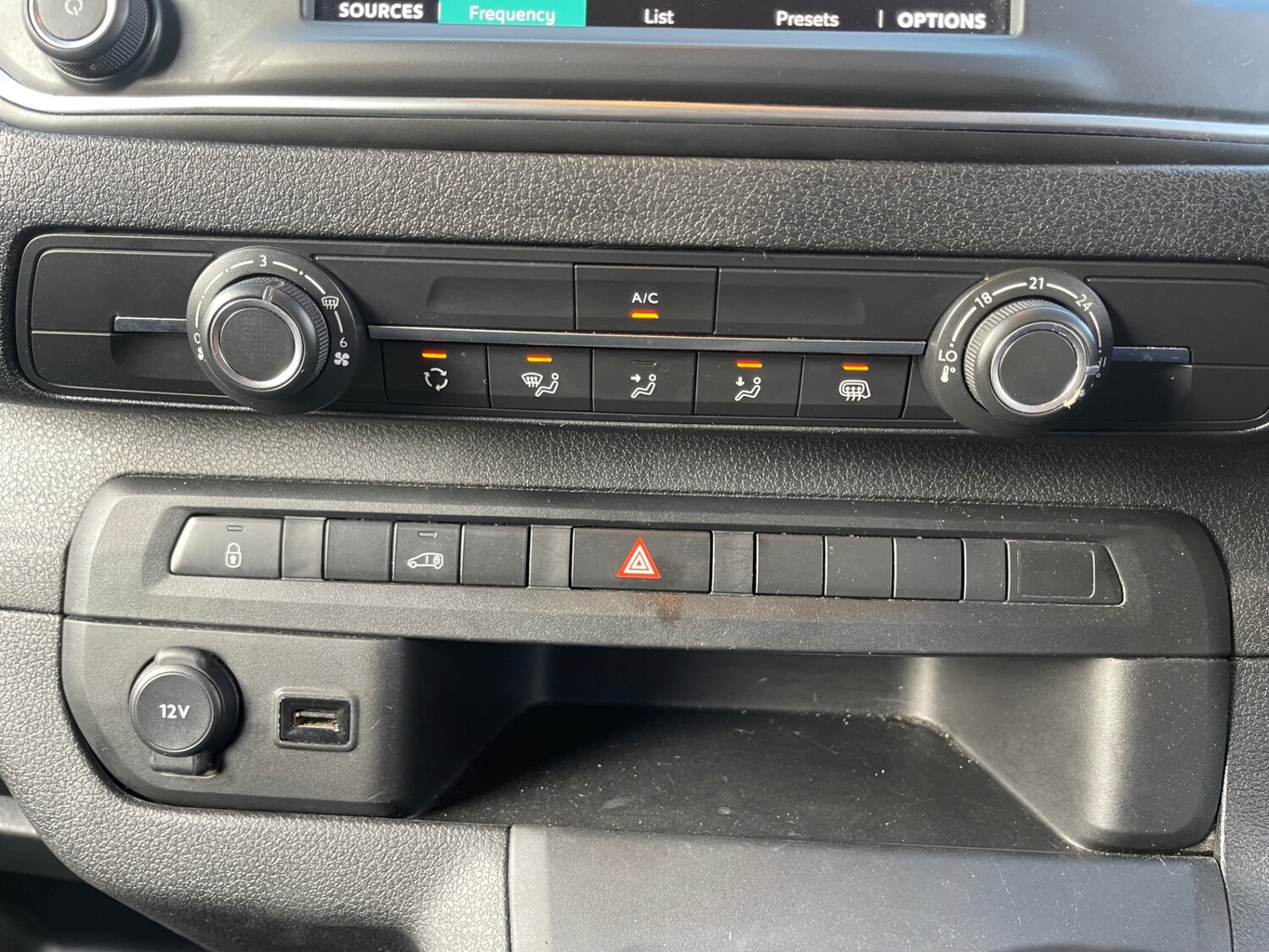 Used Citroen Dispatch 2023 for sale - 77452904: Photo 13