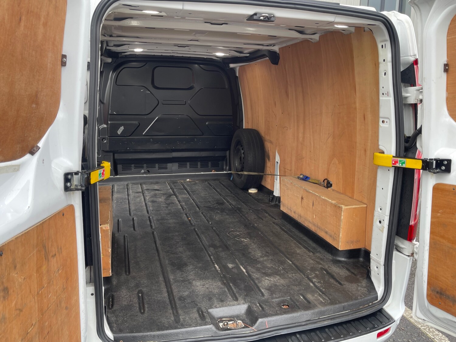Used Ford Transit Custom 2021 for sale - 77452975: Photo 17