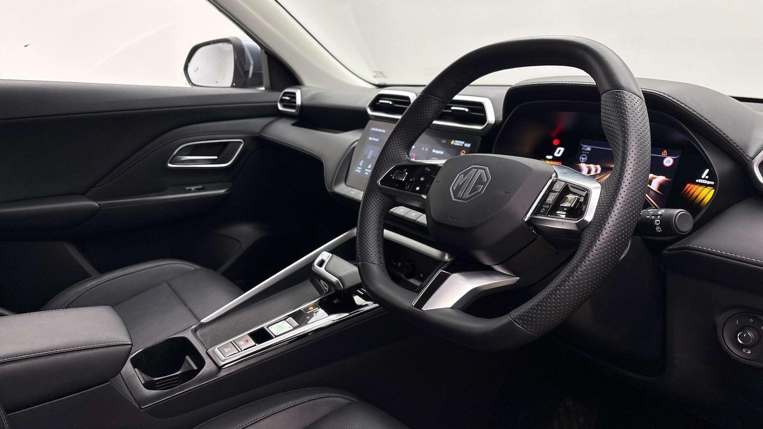 Used MG MG ZS 2024 for sale - 77723807: Photo 2