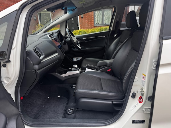 Used Honda Jazz 2014 for sale - 76252422: Photo 11
