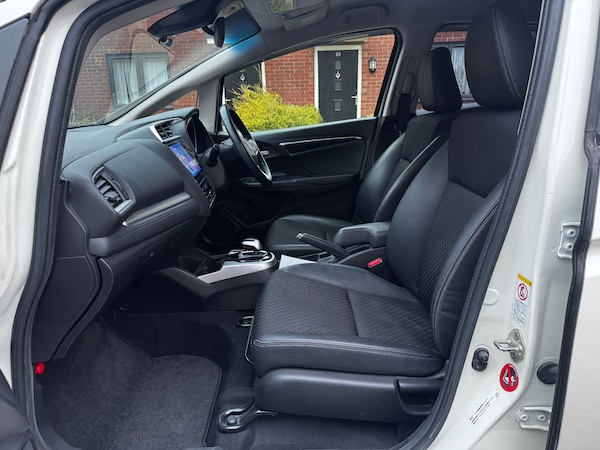 Used Honda Jazz 2014 for sale - 76255206: Photo 9