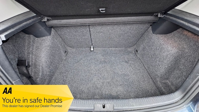 Used Volkswagen Golf 2010 for sale - 77766052: Photo 15