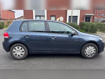 Used Volkswagen Golf 2010 for sale - 77766052: Photo