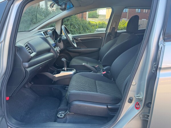 Used Honda Jazz 2013 for sale - 74327140: Photo 9