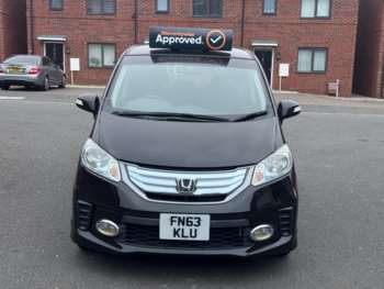 2013 (63) - Automatic Honda freed 1.5 Hybrid