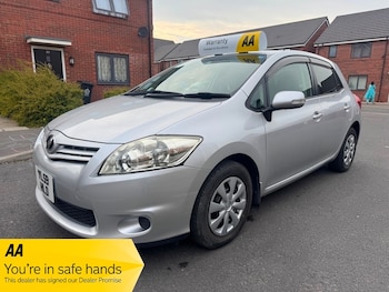 Used Toyota Auris 2009 for sale - 77730914: Photo