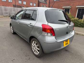 Used Toyota Vitz 2010 for sale - 74245699: Photo