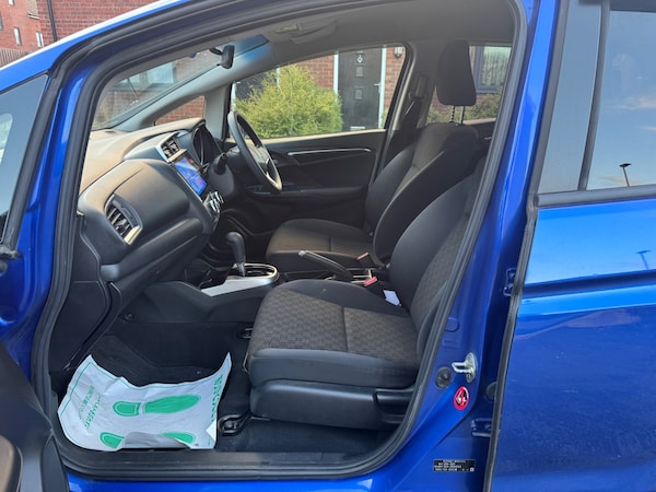 Used Honda Jazz 2013 for sale - 73044740: Photo 9