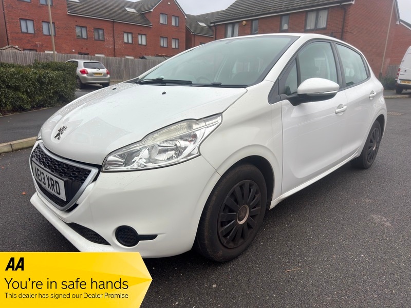 Used Peugeot 208 2013 for sale - 77720695: Photo 2