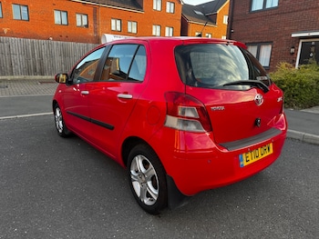 Used Toyota Yaris 2010 for sale - 76192521: Photo 4