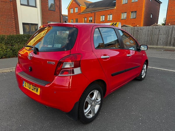 Used Toyota Yaris 2010 for sale - 76192521: Photo 5