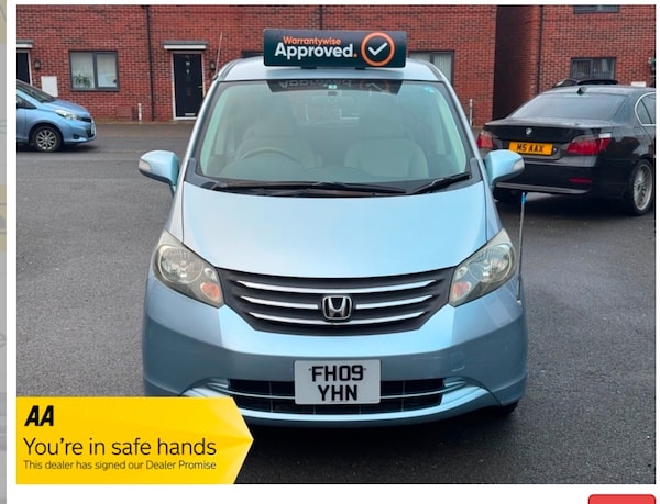 Used Honda Freed 2009 for sale - 74231511: Photo 1
