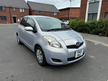 Used Toyota Yaris 2010 for sale - 74245705: Photo