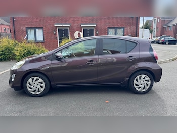 Used Toyota Aqua 2015 for sale - 79125365: Photo