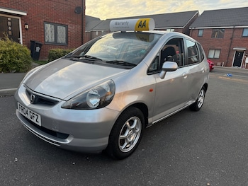 Used Honda Jazz 2004 for sale - 76192556: Photo 3