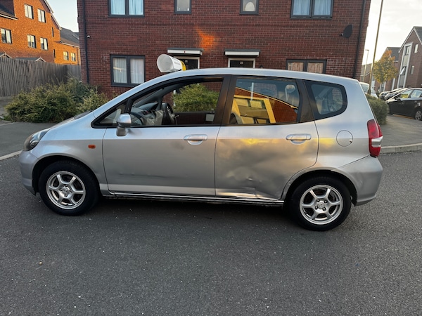 Used Honda Jazz 2004 for sale - 76192556: Photo 6