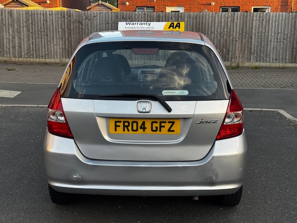 Used Honda Jazz 2004 for sale - 76192556: Photo 8