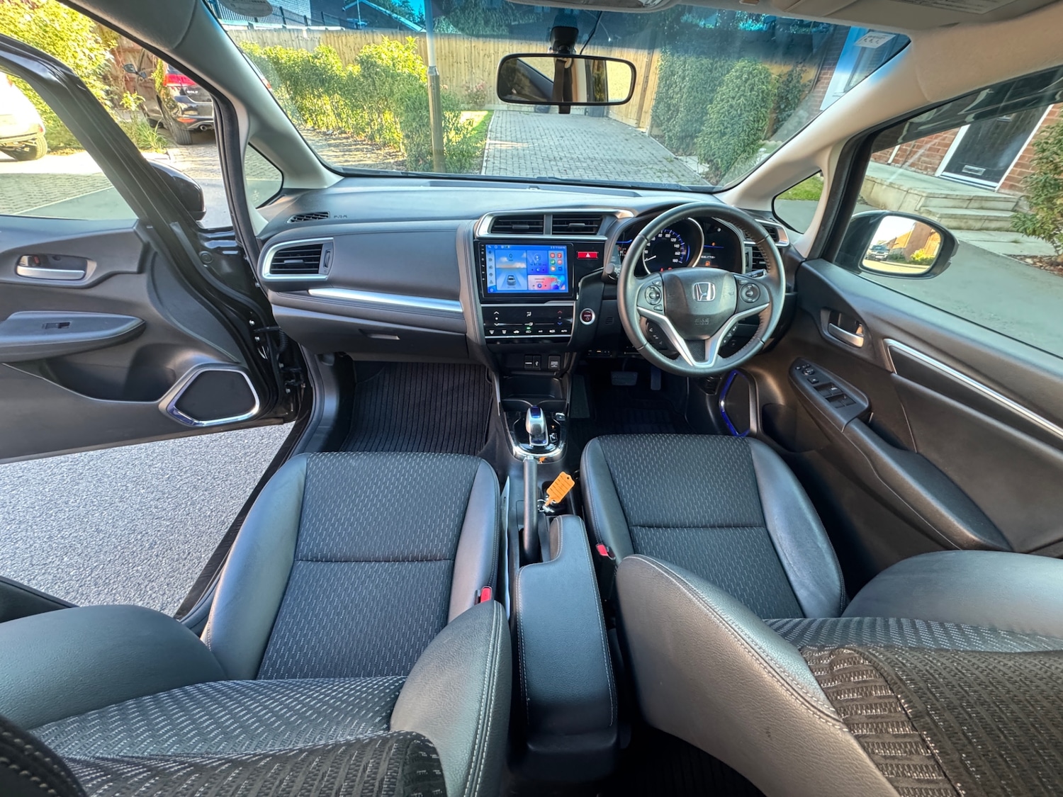 Used Honda Jazz 2014 for sale - 76115274: Photo 6